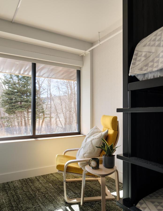 The Block Hotel & Commons Silverthorne Room photo