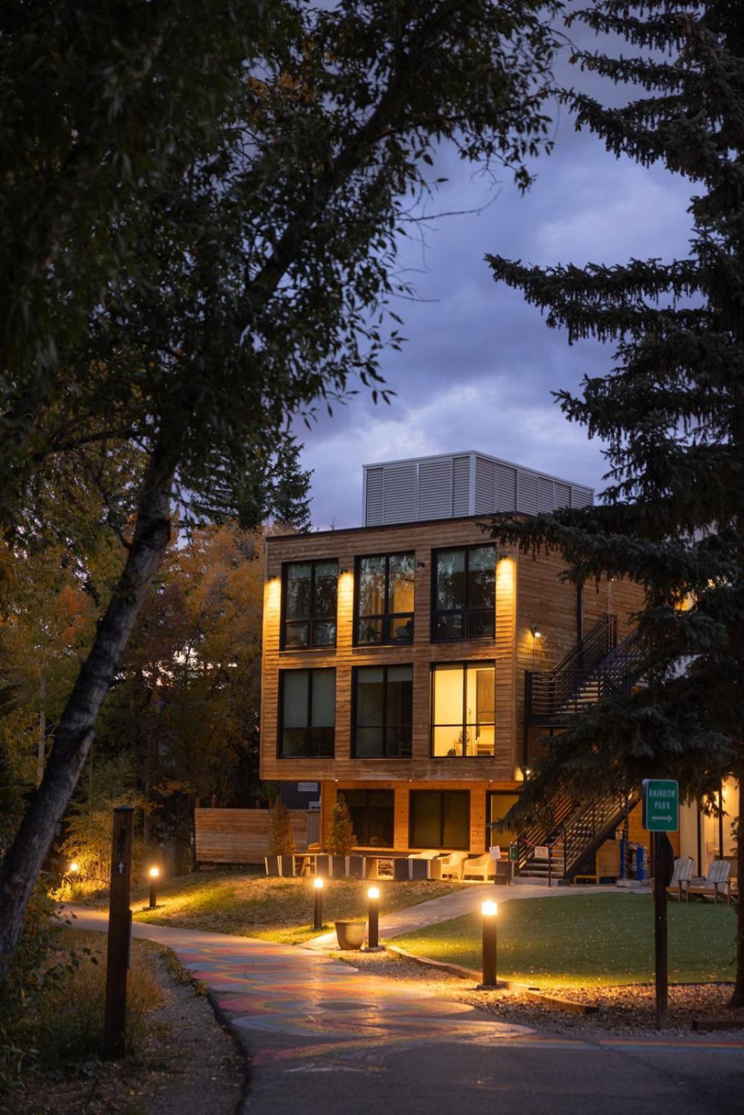 The Block Hotel & Commons Silverthorne Exterior photo